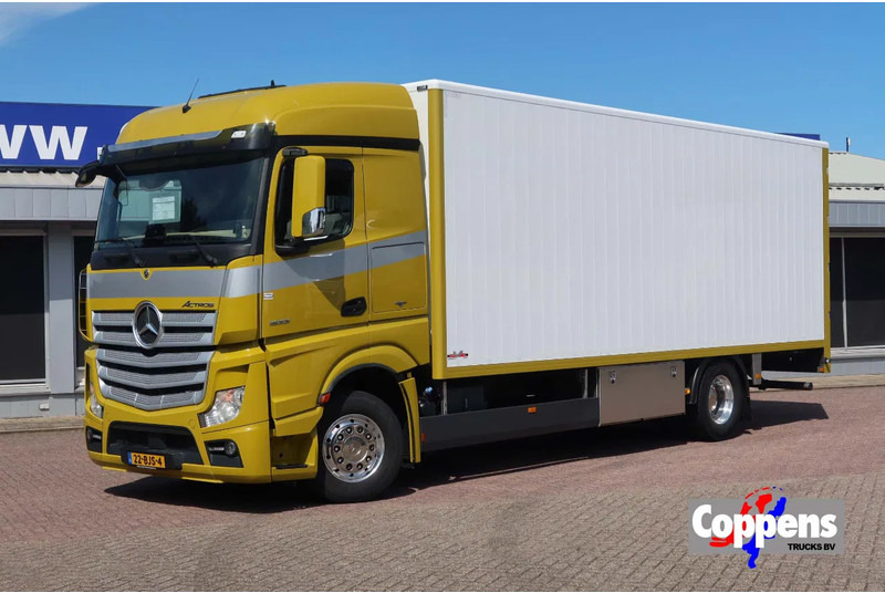 Mercedes-Benz Actros 1933 L Aluminium Bakwagen , Horse / tracing truck. Met deuren + 1 bed. - Box truck: picture 1 Mercedes-Benz Actros 1933 L Aluminium Bakwagen , Horse / tracing truck. Met deuren + 1 bed. - Box truck: picture 1