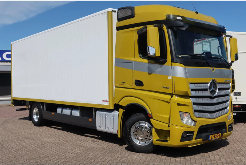 Mercedes-Benz Actros 1933 L Aluminium Bakwagen , Horse / tracing truck. Met deuren + 1 bed. - Box truck: picture 2 Mercedes-Benz Actros 1933 L Aluminium Bakwagen , Horse / tracing truck. Met deuren + 1 bed. - Box truck: picture 2