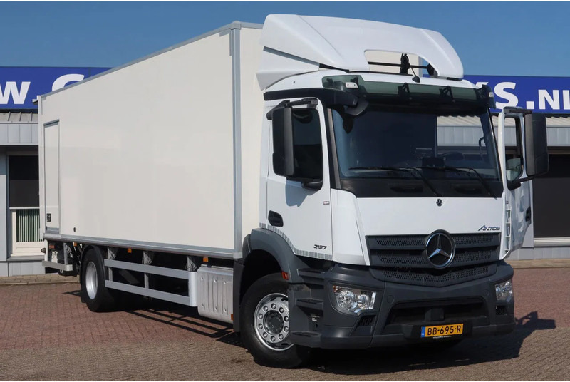 Mercedes-Benz Antos 2127 L Bak + klep 2000 kg Euro 6 - Box truck: picture 2 Mercedes-Benz Antos 2127 L Bak + klep 2000 kg Euro 6 - Box truck: picture 2