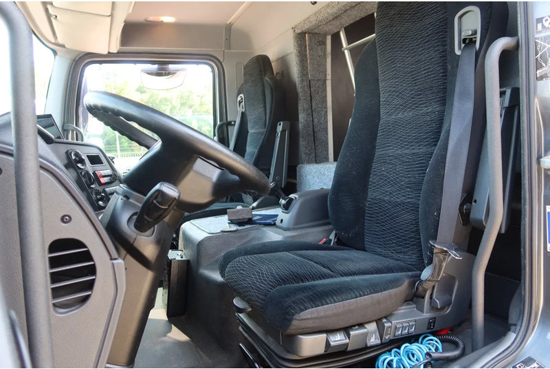 Mercedes-Benz Atego 816 L 3 Paarden/4 Ponies - Horse truck: picture 5 Mercedes-Benz Atego 816 L 3 Paarden/4 Ponies - Horse truck: picture 5