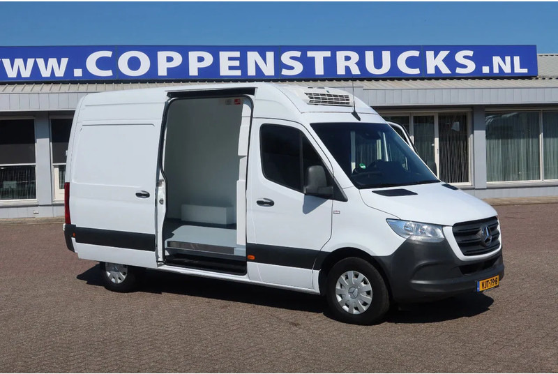 Refrigerated van Mercedes-Benz Sprinter 316 Koel/Vries L2/H2 Trekhaak 3500kg: picture 16