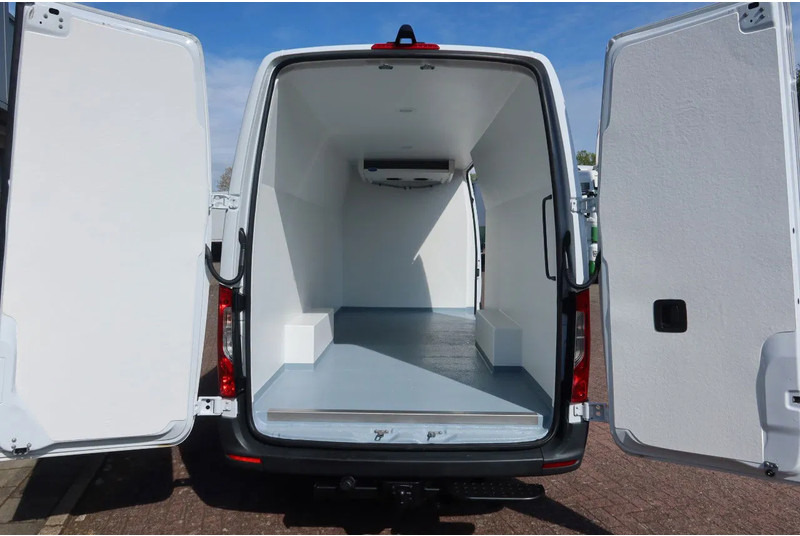 Mercedes-Benz Sprinter 317 CDI Automaat Carrier Koel/Vries/verwarmen L3/H2 - Refrigerated van: picture 4 Mercedes-Benz Sprinter 317 CDI Automaat Carrier Koel/Vries/verwarmen L3/H2 - Refrigerated van: picture 4