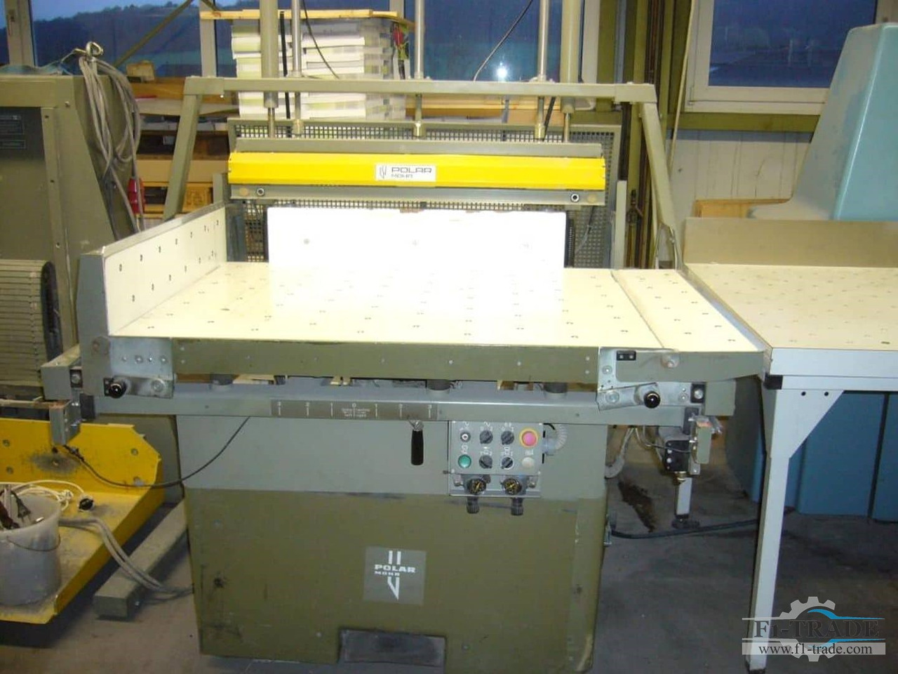 Polar RAB 5 - Printing machinery: picture 1 Polar RAB 5 - Printing machinery: picture 1