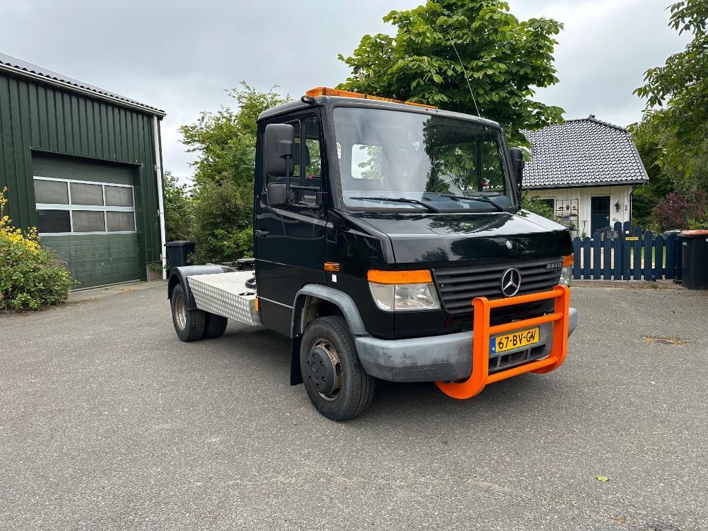 Mercedes Vario 614 814 618 818 BE trekker combi combinatie - Mini artic tractor unit: picture 1 Mercedes Vario 614 814 618 818 BE trekker combi combinatie - Mini artic tractor unit: picture 1