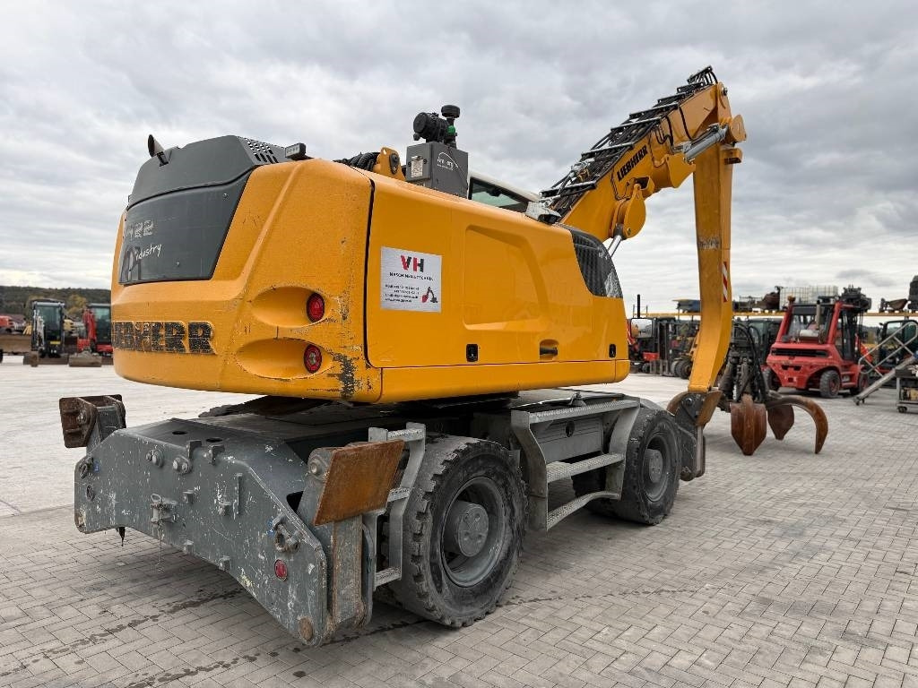 Liebherr LH 22  - Waste/ Industry handler: picture 5 Liebherr LH 22  - Waste/ Industry handler: picture 5