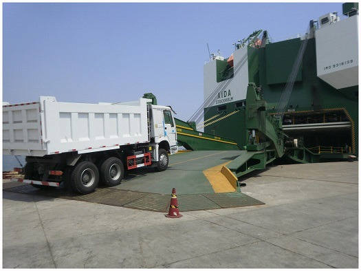 4X2 HOWO 336HP/371HP/375HP/420HP - Box truck: picture 4 4X2 HOWO 336HP/371HP/375HP/420HP - Box truck: picture 4
