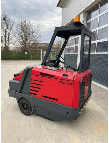 MP-HT Max 170E - Aufsitzkehrmaschine, Kehrmaschin - Attachment for Construction machinery: picture 3 MP-HT Max 170E - Aufsitzkehrmaschine, Kehrmaschin - Attachment for Construction machinery: picture 3