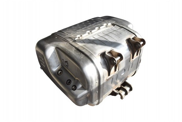 Katalysator IVECO Eurocargo Euro 6 - 5801833242 5802020289 - Catalytic converter for Truck: picture 3 Katalysator IVECO Eurocargo Euro 6 - 5801833242 5802020289 - Catalytic converter for Truck: picture 3