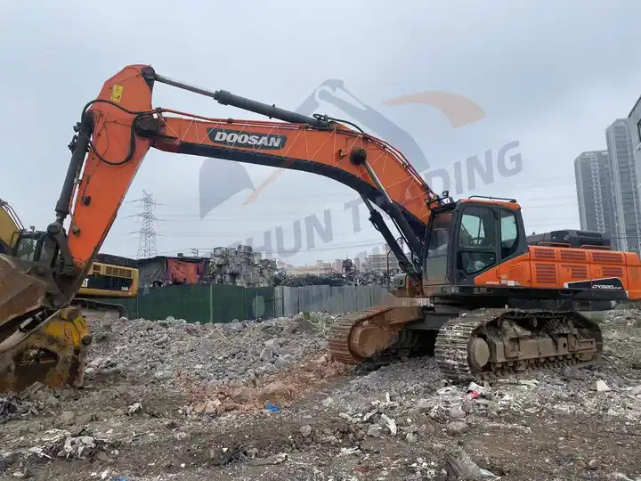 52 ton large mining used doosan dx520lc excavator 520 hydraulic crawler escavadeira dx520 - Excavator: picture 5 52 ton large mining used doosan dx520lc excavator 520 hydraulic crawler escavadeira dx520 - Excavator: picture 5