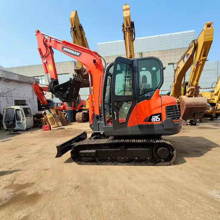 Best Price For 6t Mini Excavator,Small Excavating Machine Korea Doosan Used Excavators Doosan Dx60 For Sale In Shanghai - Crawler excavator: picture 1 Best Price For 6t Mini Excavator,Small Excavating Machine Korea Doosan Used Excavators Doosan Dx60 For Sale In Shanghai - Crawler excavator: picture 1