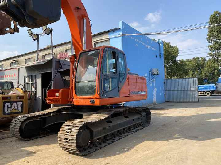 Best Selling DOOSAN excavator machine construction used machinery equipment dx225 DX60 DX70 DH60 DH220 used excavators in stock - Excavator: picture 5 Best Selling DOOSAN excavator machine construction used machinery equipment dx225 DX60 DX70 DH60 DH220 used excavators in stock - Excavator: picture 5