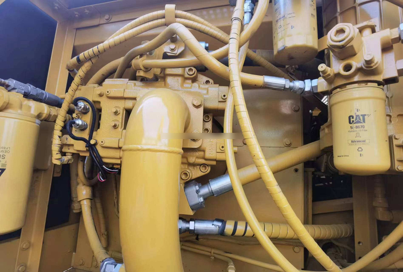 Excellent Condition Used Japan Original Caterpillar Cat 330CL Excavator for Sale - Crawler excavator: picture 5 Excellent Condition Used Japan Original Caterpillar Cat 330CL Excavator for Sale - Crawler excavator: picture 5