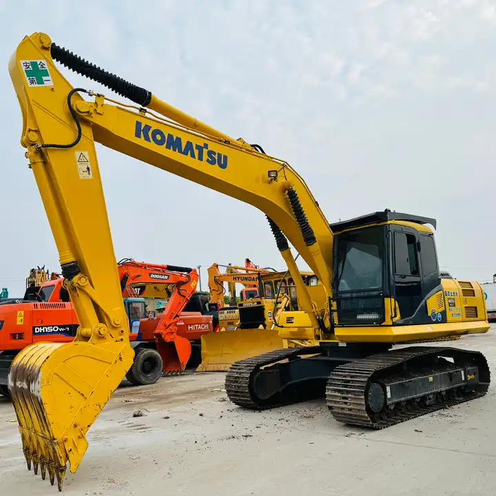 Hot Sale 20 Ton Crawler Excavator Komatsu Pc200-6 Pc200-7 Pc200-8 Original From Japan For Sale In Shanghai - Crawler excavator: picture 1 Hot Sale 20 Ton Crawler Excavator Komatsu Pc200-6 Pc200-7 Pc200-8 Original From Japan For Sale In Shanghai - Crawler excavator: picture 1