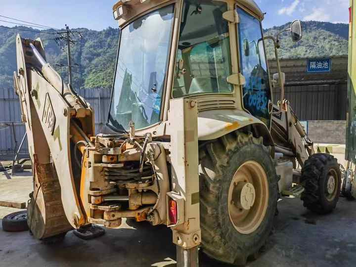 Hot sale Backhoe loader JCB 3CX 4*4 tlb loader UKmade, used cheap JCB 3CX retro loader and digger in good condition - Backhoe loader: picture 2 Hot sale Backhoe loader JCB 3CX 4*4 tlb loader UKmade, used cheap JCB 3CX retro loader and digger in good condition - Backhoe loader: picture 2