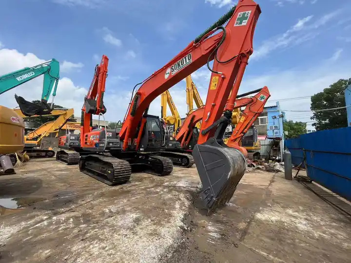 Hot sale Low Working Hour Hitachi zx120 cheap used excavator Japan Made Hitachi zx200 20 ton Excavator in good condition - Crawler excavator: picture 4 Hot sale Low Working Hour Hitachi zx120 cheap used excavator Japan Made Hitachi zx200 20 ton Excavator in good condition - Crawler excavator: picture 4