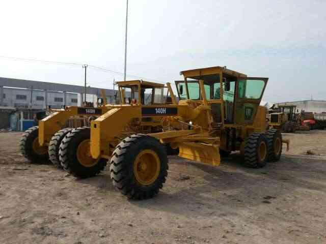 Japan Famous Brand Grader Motor used CAT 140H Used Motor Grader in good condition for sale - Grader: picture 5 Japan Famous Brand Grader Motor used CAT 140H Used Motor Grader in good condition for sale - Grader: picture 5