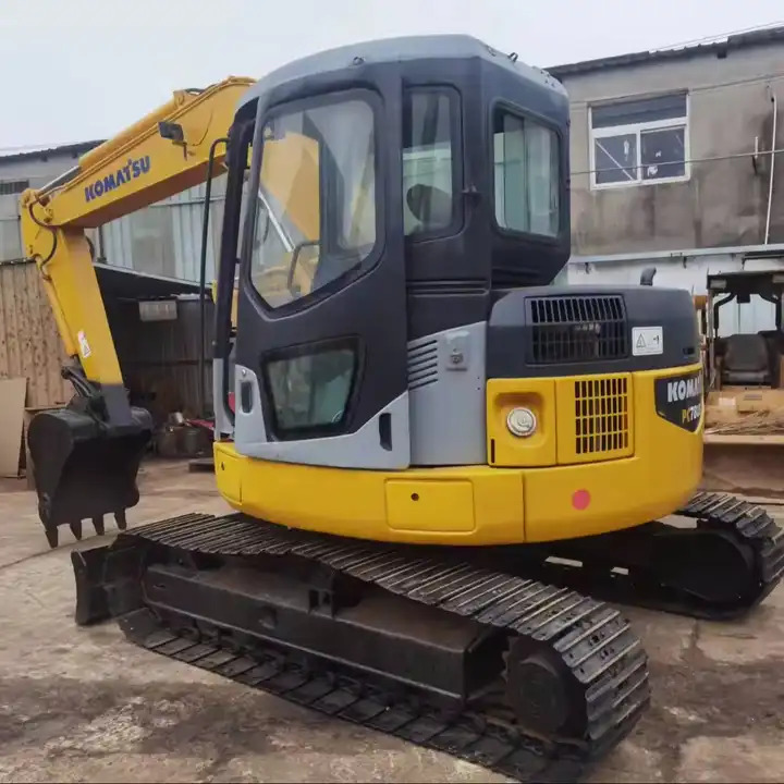 Japan Surplus Backhoe Excavator Komatsu Pc78us Pc60 Tracked Excavator With Blade Dozer For The Philippines in Shanghai - Crawler excavator: picture 1 Japan Surplus Backhoe Excavator Komatsu Pc78us Pc60 Tracked Excavator With Blade Dozer For The Philippines in Shanghai - Crawler excavator: picture 1