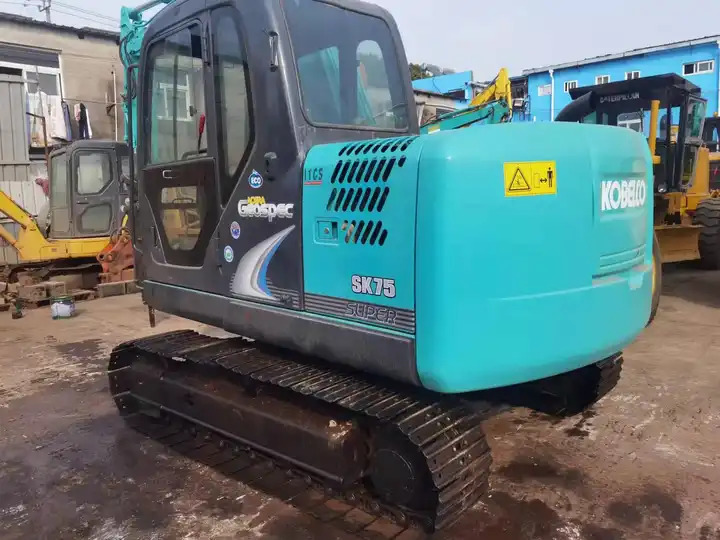 Original Kobelco Sk75 Good Quality Used Excavator,7t,7.5ton Small Excavator For Sale - Crawler excavator: picture 4 Original Kobelco Sk75 Good Quality Used Excavator,7t,7.5ton Small Excavator For Sale - Crawler excavator: picture 4