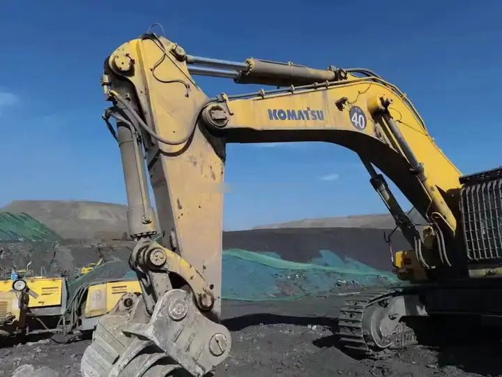 Secondhand Komatsu pc850 Komatsu 85 tons of excavator used komatsu PC850 excavator change rock arm crushing hammer - Excavator: picture 4 Secondhand Komatsu pc850 Komatsu 85 tons of excavator used komatsu PC850 excavator change rock arm crushing hammer - Excavator: picture 4