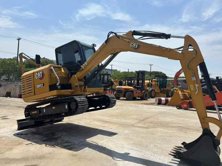 Used Excavators CAT 306E New Arrival Japan 6 Tons Hydraulic Crawler CAT Caterpillar 306E Used CAT Excavator - Excavator: picture 4 Used Excavators CAT 306E New Arrival Japan 6 Tons Hydraulic Crawler CAT Caterpillar 306E Used CAT Excavator - Excavator: picture 4