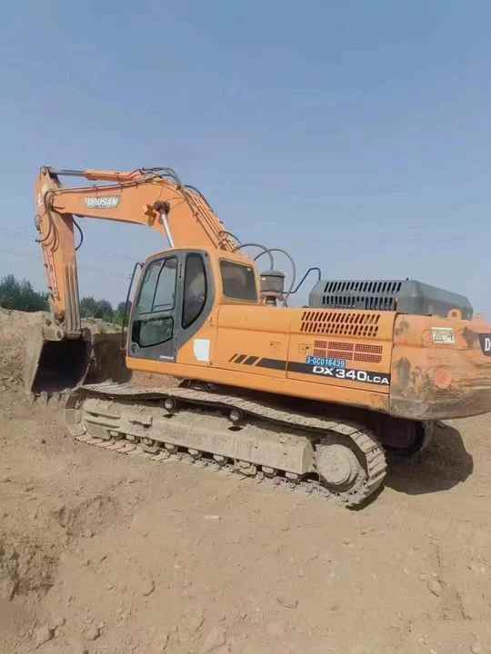 Used Original Korea Doosan 34 Ton Excavator with Cheap Price and  Good Condition DOOSAN Dx340LCA Dx225 Dx330 DX360for Sale - Excavator: picture 3 Used Original Korea Doosan 34 Ton Excavator with Cheap Price and  Good Condition DOOSAN Dx340LCA Dx225 Dx330 DX360for Sale - Excavator: picture 3