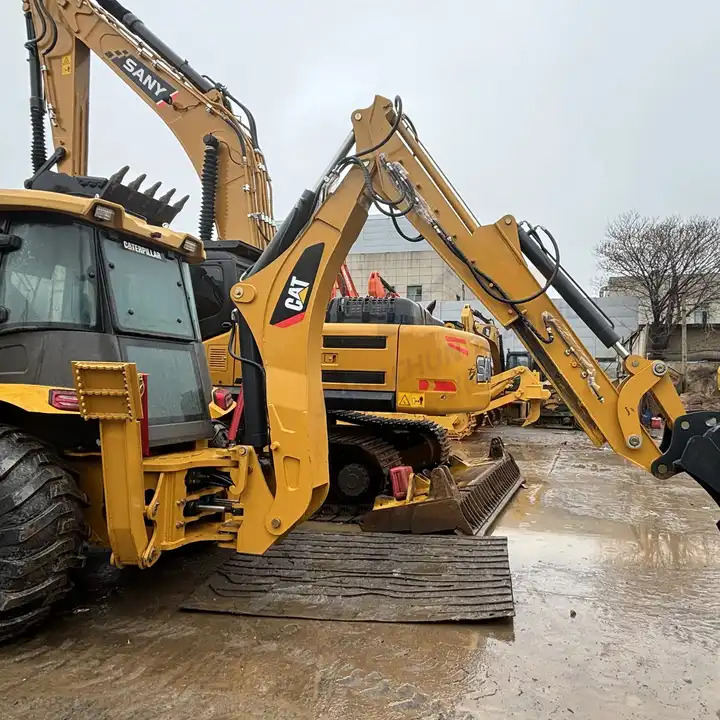Used caterpillar backhoe loader CAT 420F2 in good condition for sale - Backhoe loader: picture 1 Used caterpillar backhoe loader CAT 420F2 in good condition for sale - Backhoe loader: picture 1
