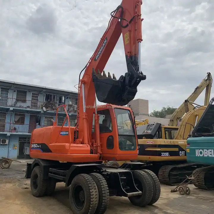 Wheel digging excavator Used DOOSAN150W DH150W DH150W-7 / second-hand KOREA engine DOOSAN DH 150 150W-7 DOOSAN150 - Crawler excavator: picture 1 Wheel digging excavator Used DOOSAN150W DH150W DH150W-7 / second-hand KOREA engine DOOSAN DH 150 150W-7 DOOSAN150 - Crawler excavator: picture 1