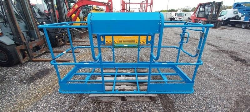Genie baskets - Attachment for Construction machinery: picture 3 Genie baskets - Attachment for Construction machinery: picture 3