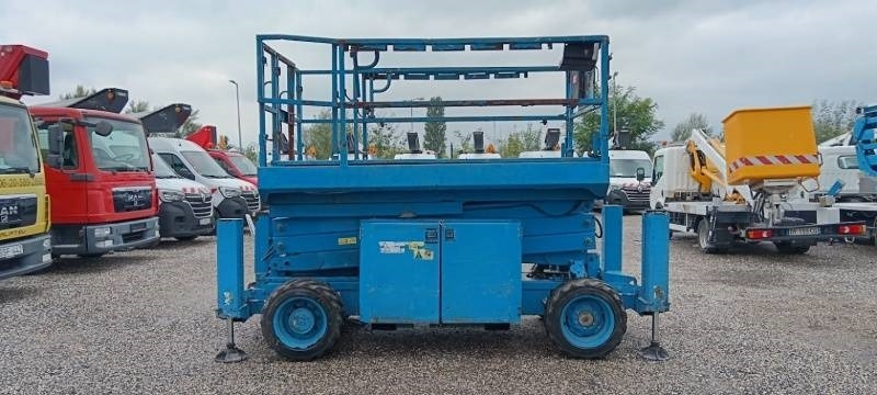 Genie GS-2669 - 10 m, 4x4, diesel - Scissor lift: picture 5 Genie GS-2669 - 10 m, 4x4, diesel - Scissor lift: picture 5