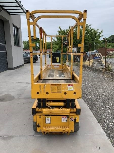 Haulotte Compact 8 - 8m, electric - Scissor lift: picture 3 Haulotte Compact 8 - 8m, electric - Scissor lift: picture 3