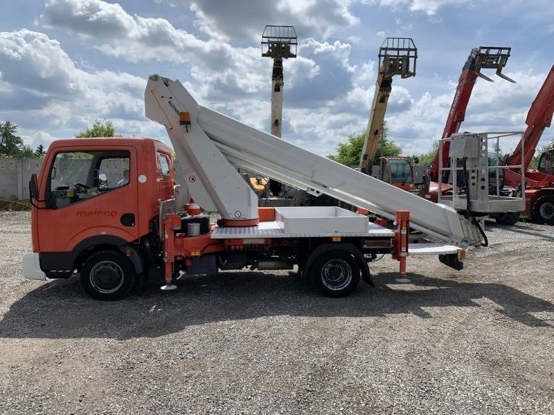 Nissan Cabstar Ruthmann-Steiger TB270 - 27m - 230 kg - Truck mounted aerial platform: picture 5 Nissan Cabstar Ruthmann-Steiger TB270 - 27m - 230 kg - Truck mounted aerial platform: picture 5