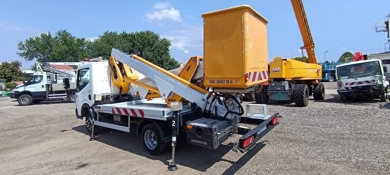Renault Maxity Multitel MX200 - 20 m - Truck mounted aerial platform: picture 5 Renault Maxity Multitel MX200 - 20 m - Truck mounted aerial platform: picture 5