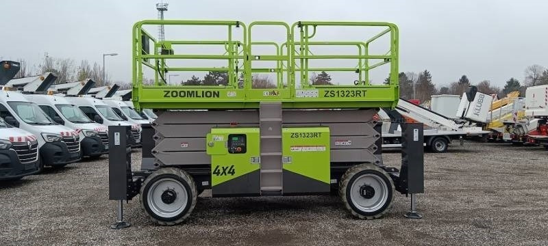 Zoomlion ZS1323RT - 15m, 4x4, diesel - Scissor lift: picture 4 Zoomlion ZS1323RT - 15m, 4x4, diesel - Scissor lift: picture 4