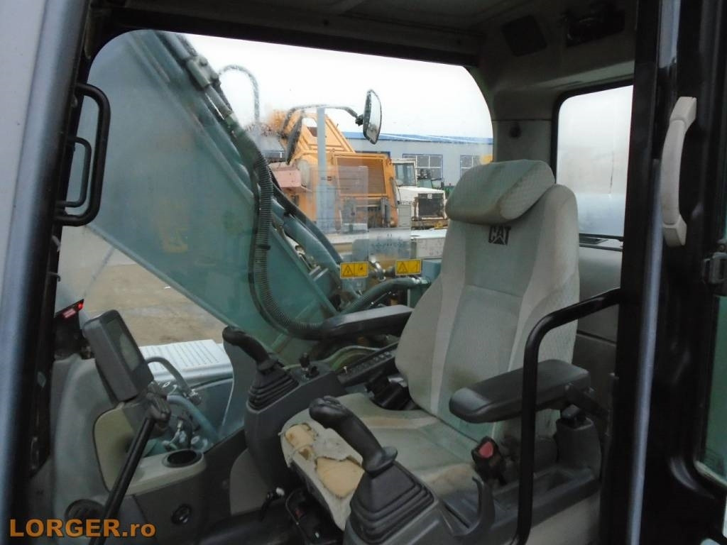 Crawler excavator CAT 319 D: picture 11