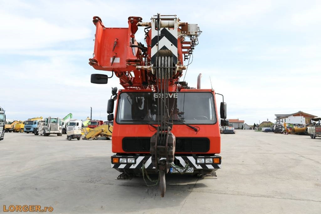 All terrain crane Grove GMK 2035: picture 6