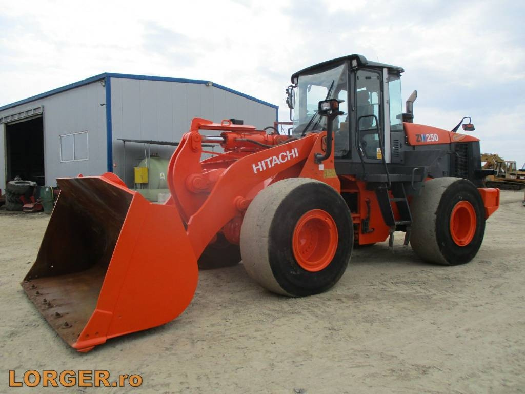 Hitachi ZW 250 - Wheel loader: picture 1 Hitachi ZW 250 - Wheel loader: picture 1