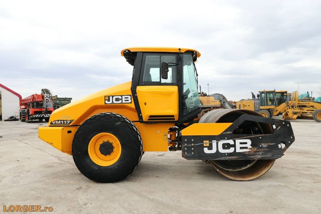 JCB VM 117 - Compactor: picture 2 JCB VM 117 - Compactor: picture 2