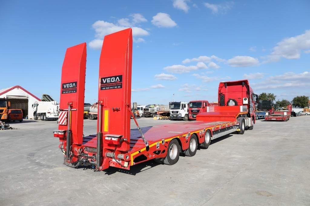 MAN TGX 18.500 4x2 LLS + Trailer Vega 3 axel lowbed - Tractor unit: picture 3 MAN TGX 18.500 4x2 LLS + Trailer Vega 3 axel lowbed - Tractor unit: picture 3