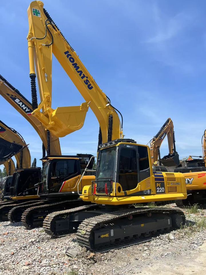 Komatsu pc220-8 - Crawler excavator: picture 1 Komatsu pc220-8 - Crawler excavator: picture 1