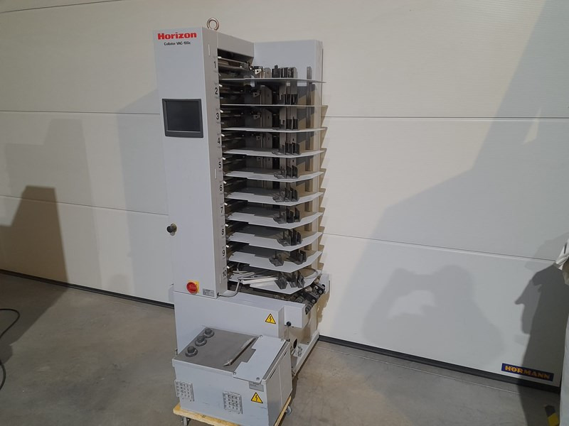 Horizon VAC-100 c | collator | 10 stations | 2007 | 71.000 | 2007 - Printing machinery: picture 3 Horizon VAC-100 c | collator | 10 stations | 2007 | 71.000 | 2007 - Printing machinery: picture 3
