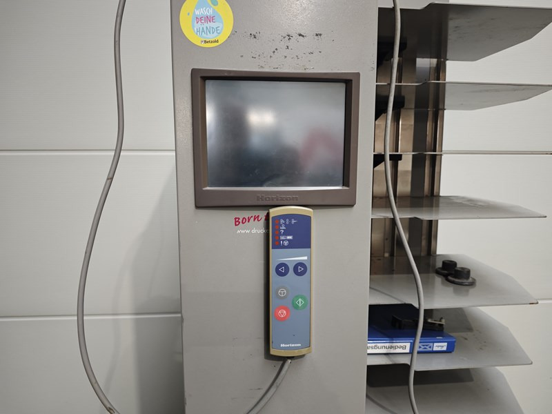 Horizon VAC 100a | 1998 - Printing machinery: picture 4 Horizon VAC 100a | 1998 - Printing machinery: picture 4