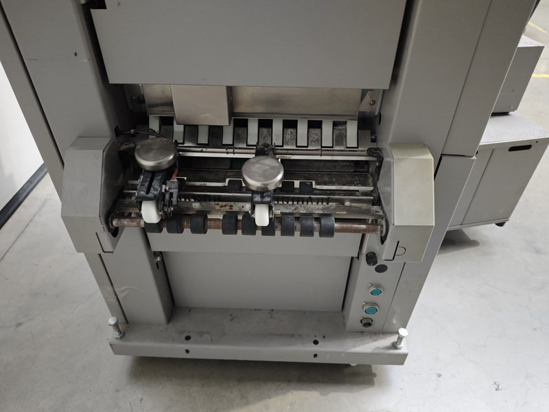 Horizon VAC 100a | 1998 - Printing machinery: picture 3 Horizon VAC 100a | 1998 - Printing machinery: picture 3