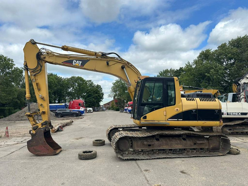 Cat 318 C L - Crawler excavator: picture 2 Cat 318 C L - Crawler excavator: picture 2