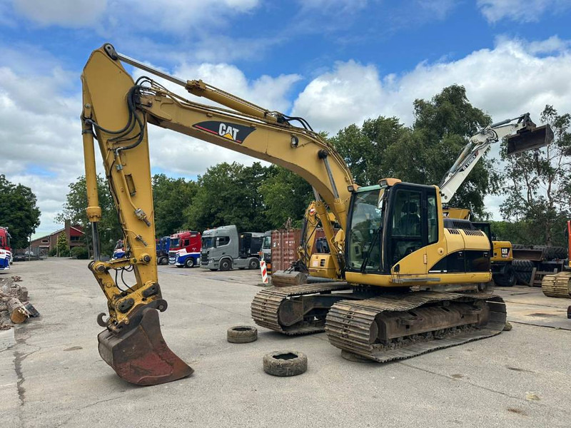 Cat 318 C L - Crawler excavator: picture 1 Cat 318 C L - Crawler excavator: picture 1