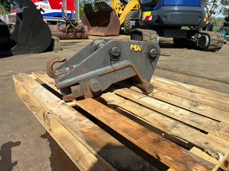 Matt Nielen CW10 quick coupler / snelwissel - Quick coupler for Construction machinery: picture 1 Matt Nielen CW10 quick coupler / snelwissel - Quick coupler for Construction machinery: picture 1