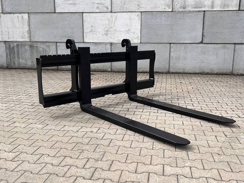 Volvo Palletforks 8 tons - Forks for Construction machinery: picture 1 Volvo Palletforks 8 tons - Forks for Construction machinery: picture 1
