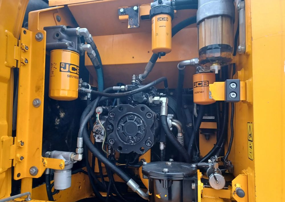 Wheel excavator JCB JS175W: picture 13