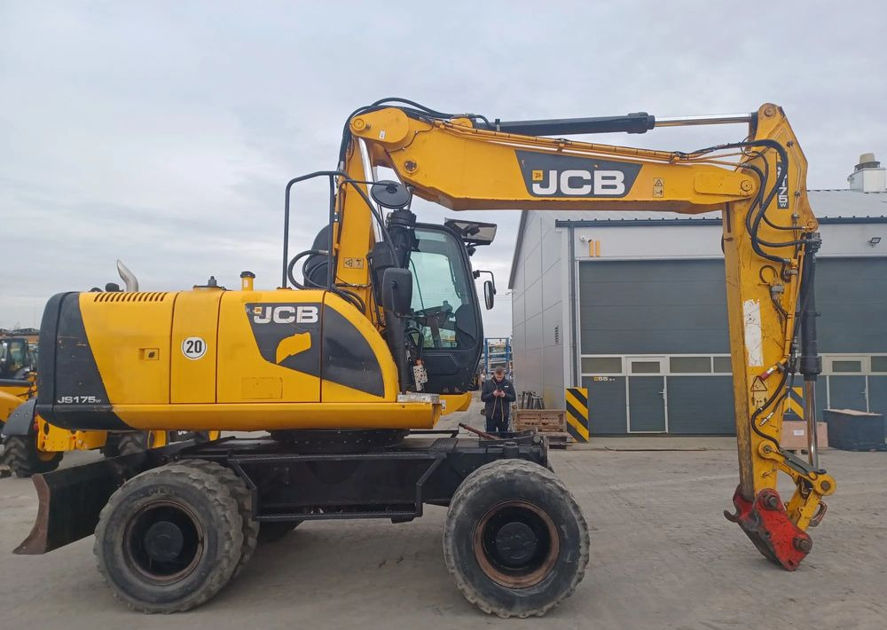 Wheel excavator JCB JS175W: picture 7