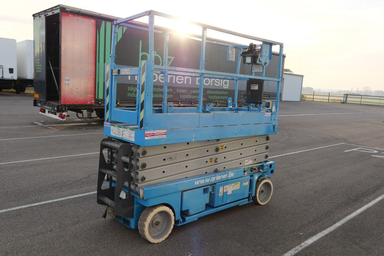 Genie SCHERENHEBEBÜHNE GENIE GS 2632 nur 542 H - Truck mounted aerial platform: picture 5 Genie SCHERENHEBEBÜHNE GENIE GS 2632 nur 542 H - Truck mounted aerial platform: picture 5