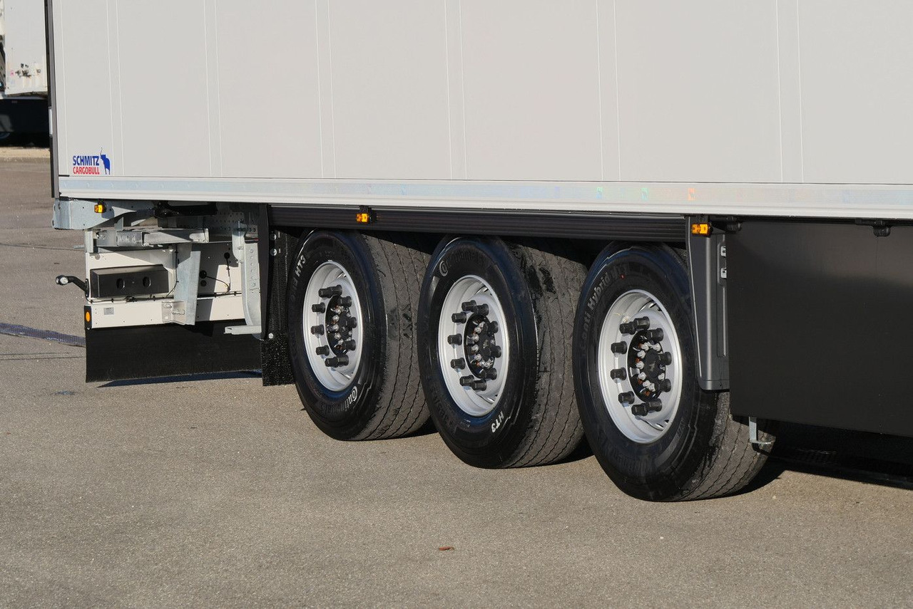 Schmitz Cargobull SKO 24/FP 45 cool /V7 / DOPPELSTOCK/DRP/ 1550 - Refrigerator semi-trailer: picture 5 Schmitz Cargobull SKO 24/FP 45 cool /V7 / DOPPELSTOCK/DRP/ 1550 - Refrigerator semi-trailer: picture 5